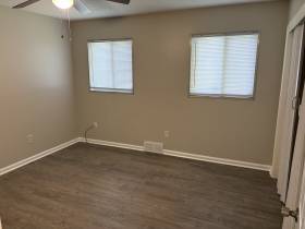 141 N White Station Rd - for rent 38117