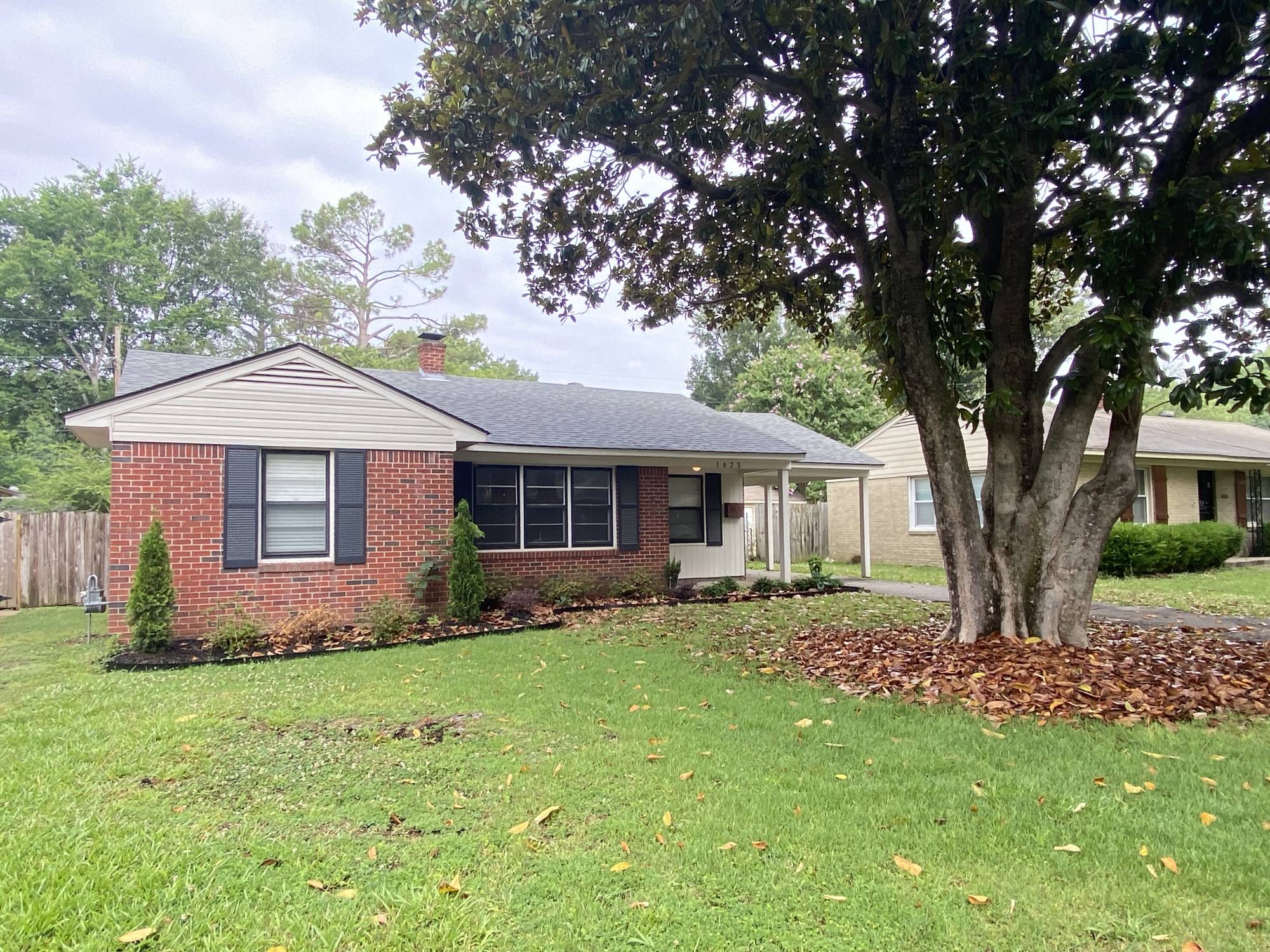 1623 Delmont Rd Memphis TN 38117