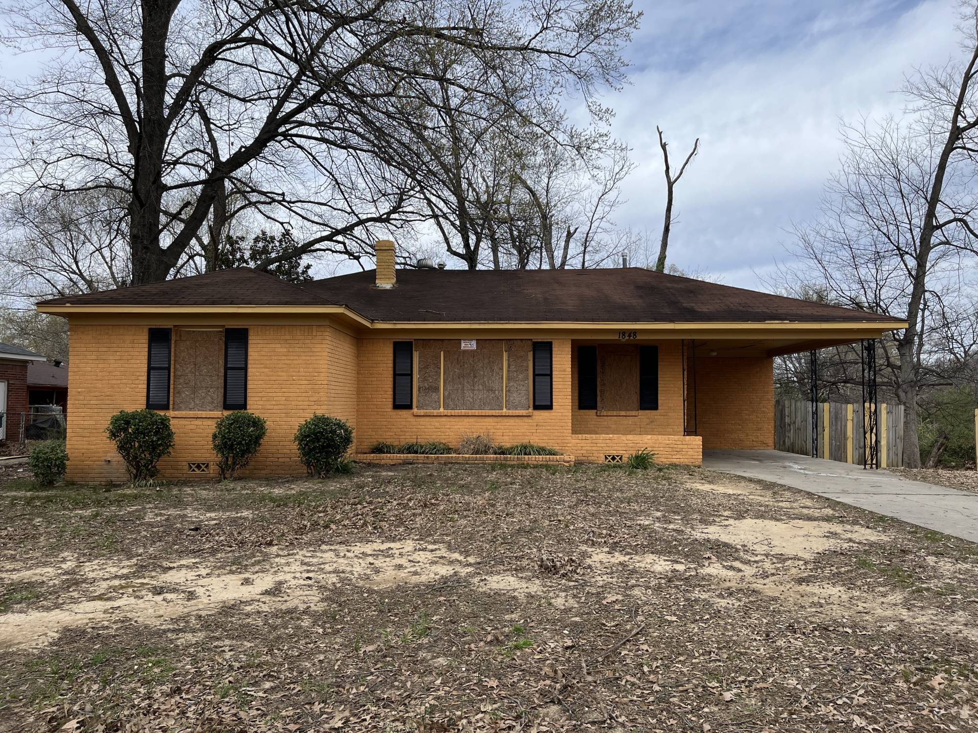 1848 Woodburn Dr Memphis TN 38127