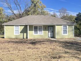 1880 Pinedale - for rent 38127