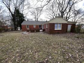 1888 Burnham Avenue - for rent 38127