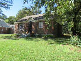 2083 Charleston Rd - for rent 38128