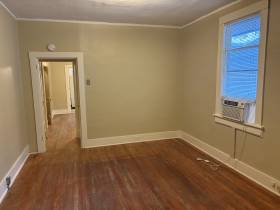 2187 Court Ave - for rent 38104