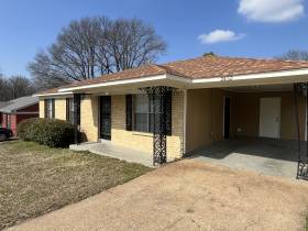 2452 Chattering Ln - for rent 38127
