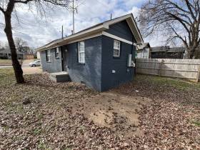3026 Johnson Ave - for rent 38112