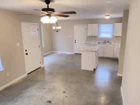 3490 Ardmore - for rent 3127