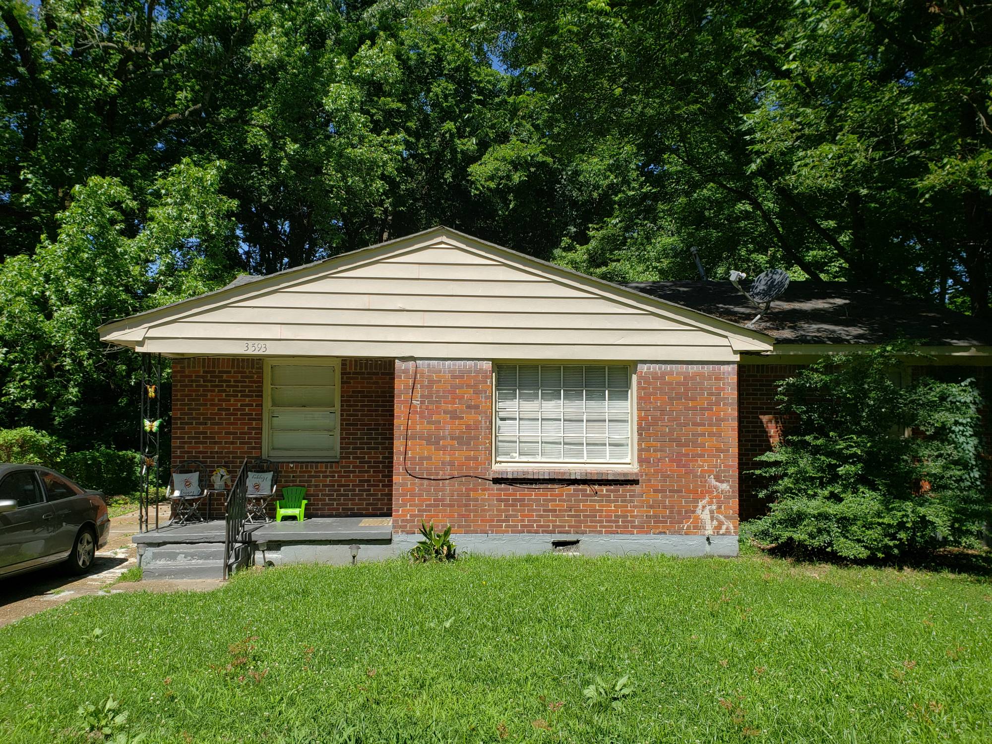 3593 Kensett, Dr. Memphis TN 38127
