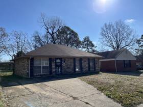 3682 Skylark Dr. - for rent 38109