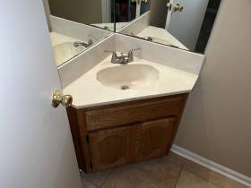 3800 Schanna Dr - for rent 38135