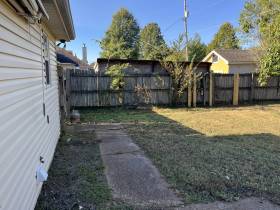 3907 Summer Breeze Cv - for rent 38125