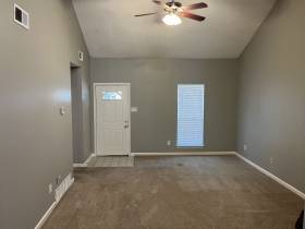 3913 Oak Branch Cir E - for rent 38135