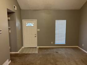 3913 Oak Branch Cir E - for rent 38135