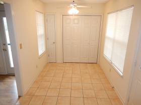 3931 Long Creek Rd - for rent 38125