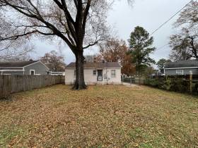 4145 Print Ave - for rent 38108