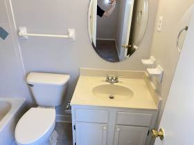 4381 Howardcrest Dr - for rent 38128