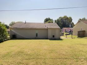 4381 Howardcrest Dr - for rent 38128