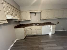 4381 Howardcrest Dr - for rent 38128