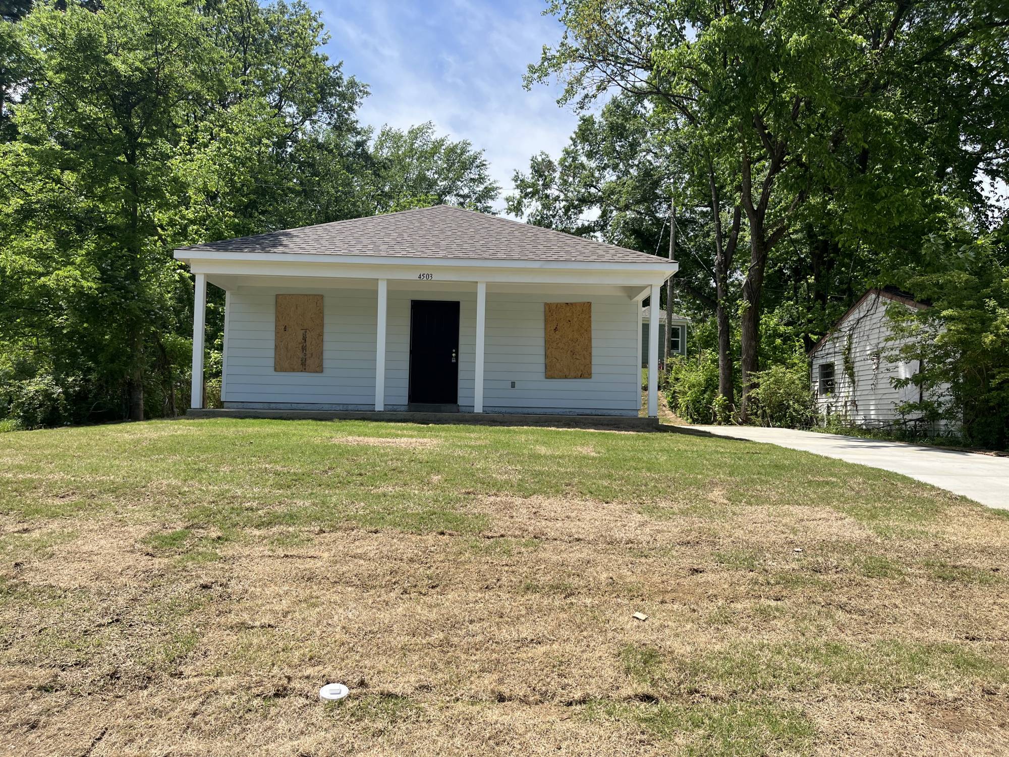 4503 Suncrest Dr. Memphis TN 38127
