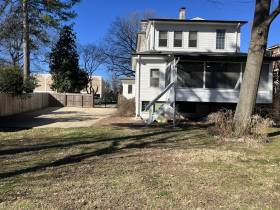 528 S. McLean - for rent 38104