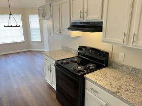 5628 Autumn Valley Dr - for rent 38135