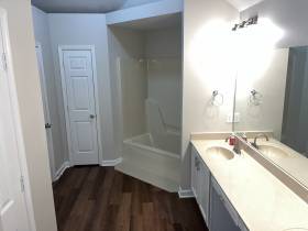 5628 Autumn Valley Dr - for rent 38135