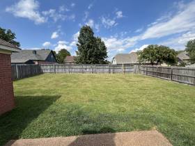 5628 Autumn Valley Dr - for rent 38135