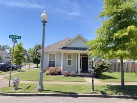 587 Greenlaw Pl. - for rent 38107
