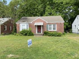 605 Houston St. - for rent 38111