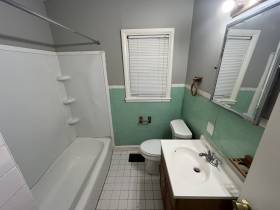 609 Houston St. - for rent 38111