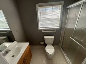 6124 Chinaberry Dr - for rent 38115