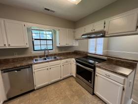 7901 Deer Trail Ln - for rent 38133