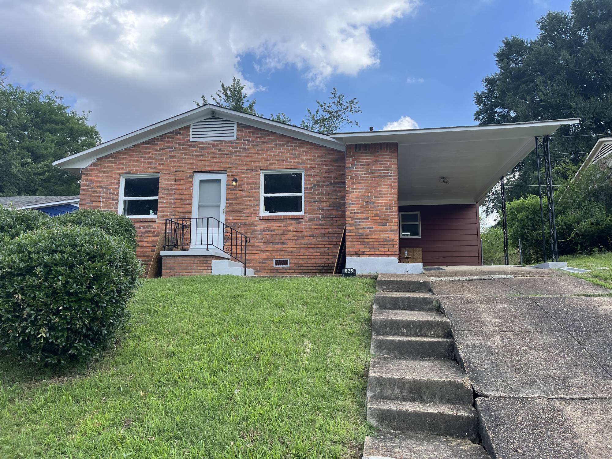 829 Alida Ave Memphis TN 38106