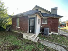 836 Maury St. - for rent 38107