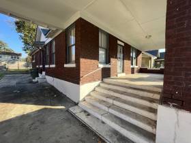 836 Maury St. - for rent 38107