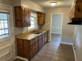 919 Stratford Rd - for rent 38122