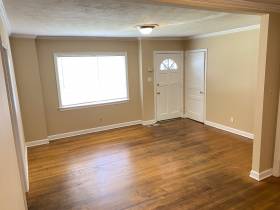 939 Dillworth St - for rent 38122