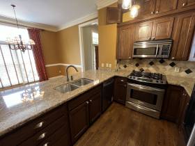 958 Harbor View Dr - for rent 38103