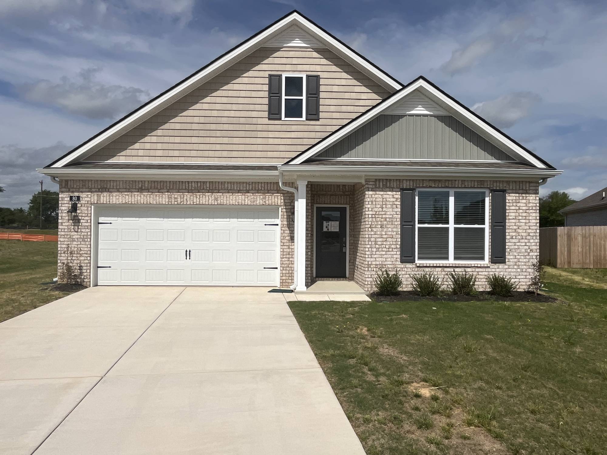 80 Burr Oak Cv Oakland TN 38060